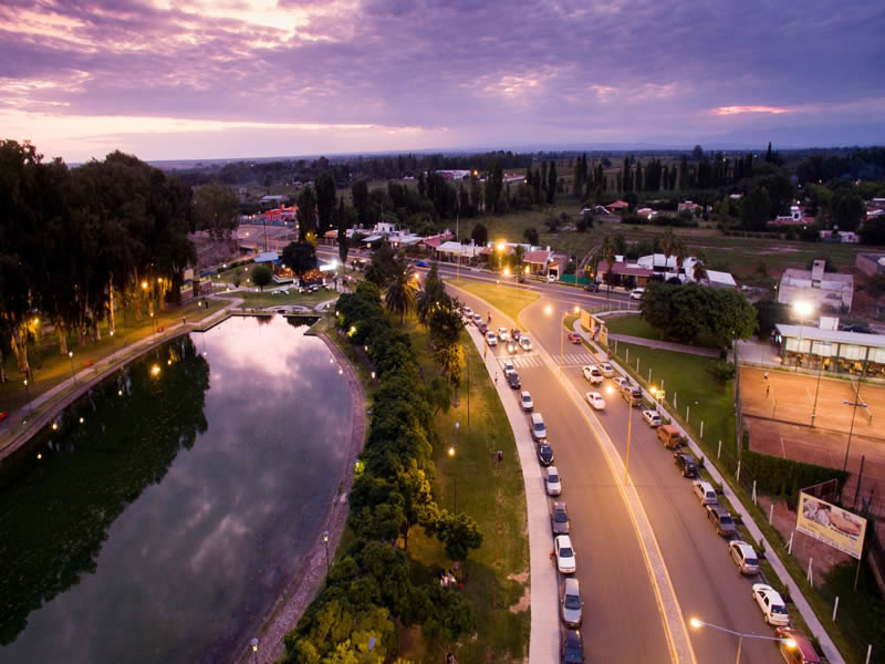 Paseo del Lago, Rivadavia. Mendoza, Argentina.