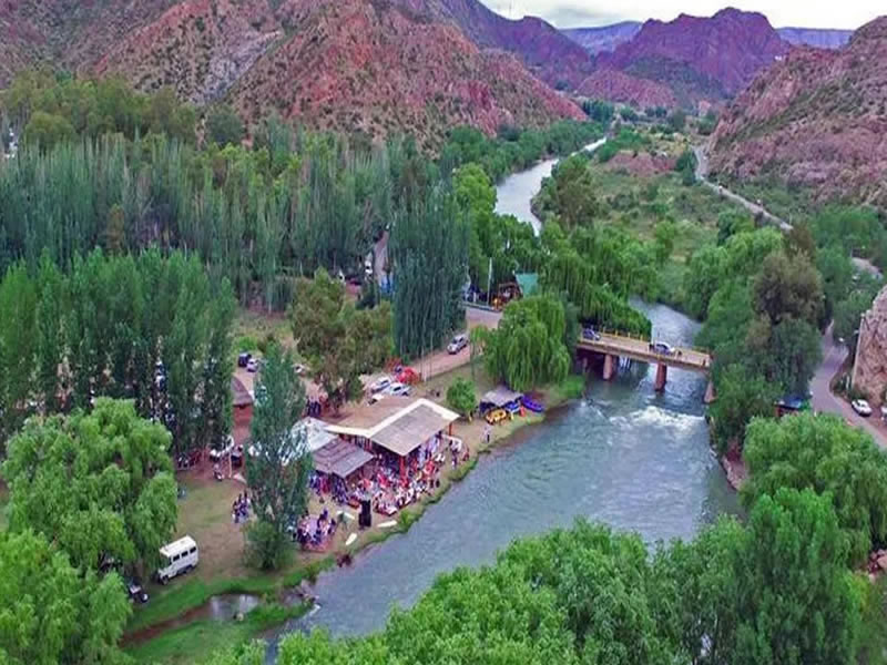 Río Atuel, Valle Grande, San Rafael. Mendoza, Argentina.
