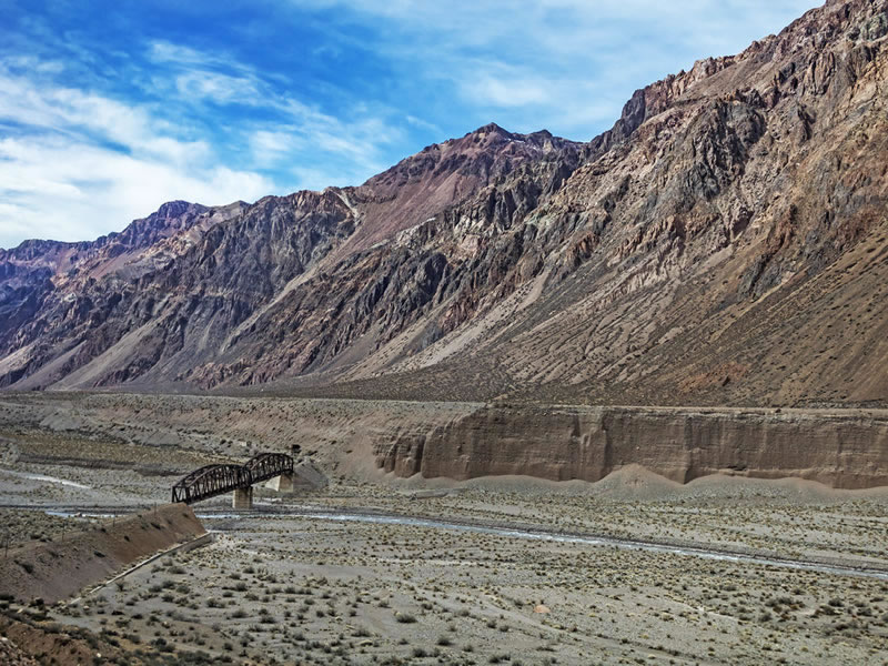 Puente de Hierro, Las Heras. Mendoza, Argentina.