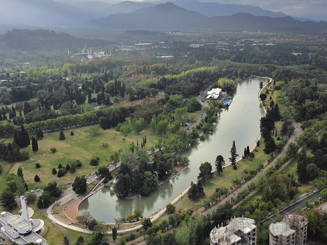 Foto: Memo.com.ar Lago del Parque General San Martin Ciudad de Mendoza Argentina